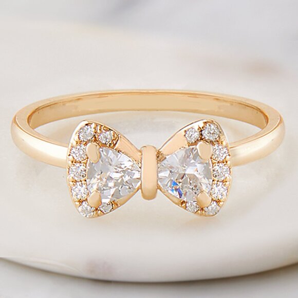 Charmed Aroma Bow / Bowtie ring, size 7,  Gold Finish - Picture 1 of 4
